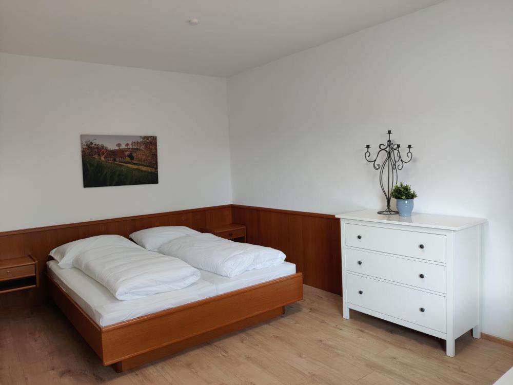 Neuhof Hotel Neuhofen an der Ybbs ภายนอก รูปภาพ